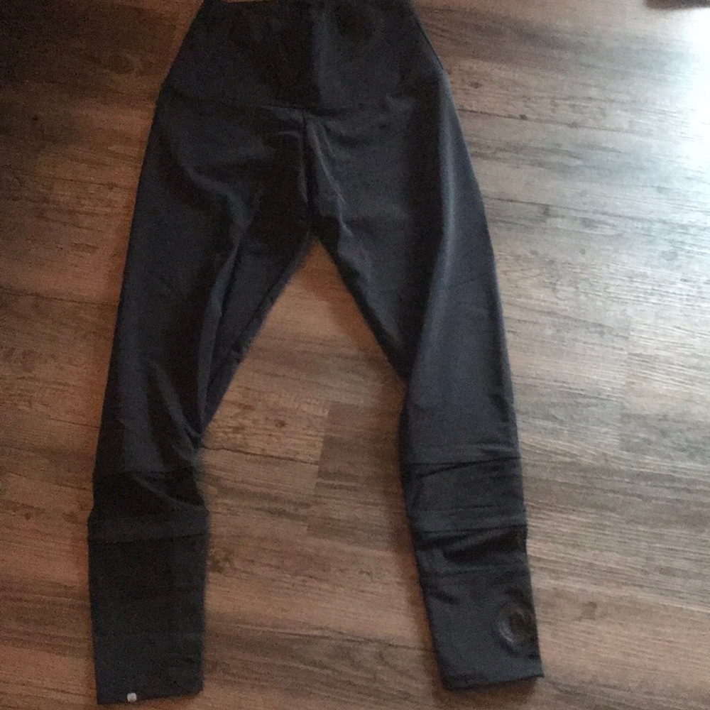 Onzie/Pure Barre Cropped Legging